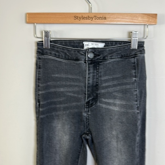 Free People Just Float On Flare Stretch Jean Black High Rise Cowgirl Sz 24 - Picture 6 of 13